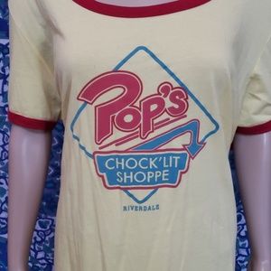 torrid Tops - 🆓 gift!! Torrid Riverdale Pop's t-shirt size 4 torrid Tops - 🆓 gift!! Torrid Riverdale Pop's t-shirt size 4